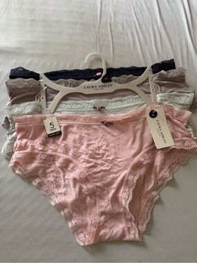 Laura Ashley Women's 4-Pack Lace Trim Cotton bikini Briefs -